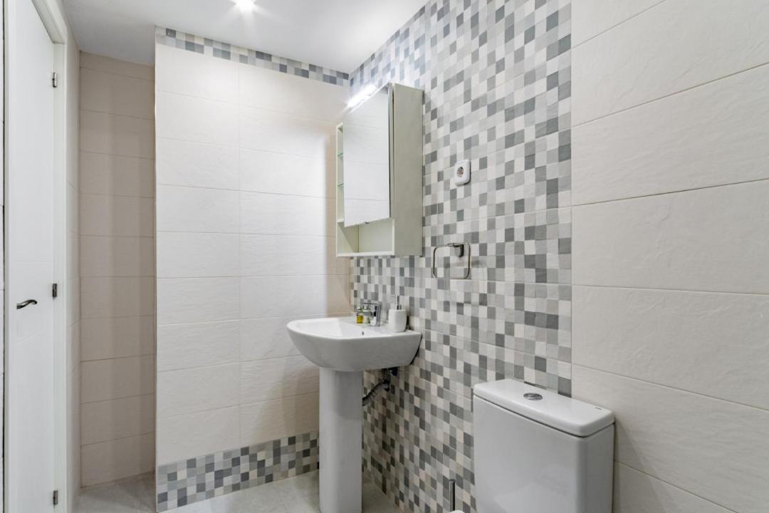 1 Bedroom 1 Bathrooms Furnished - Delicias Atocha - Bright - Mintystay Madrid
